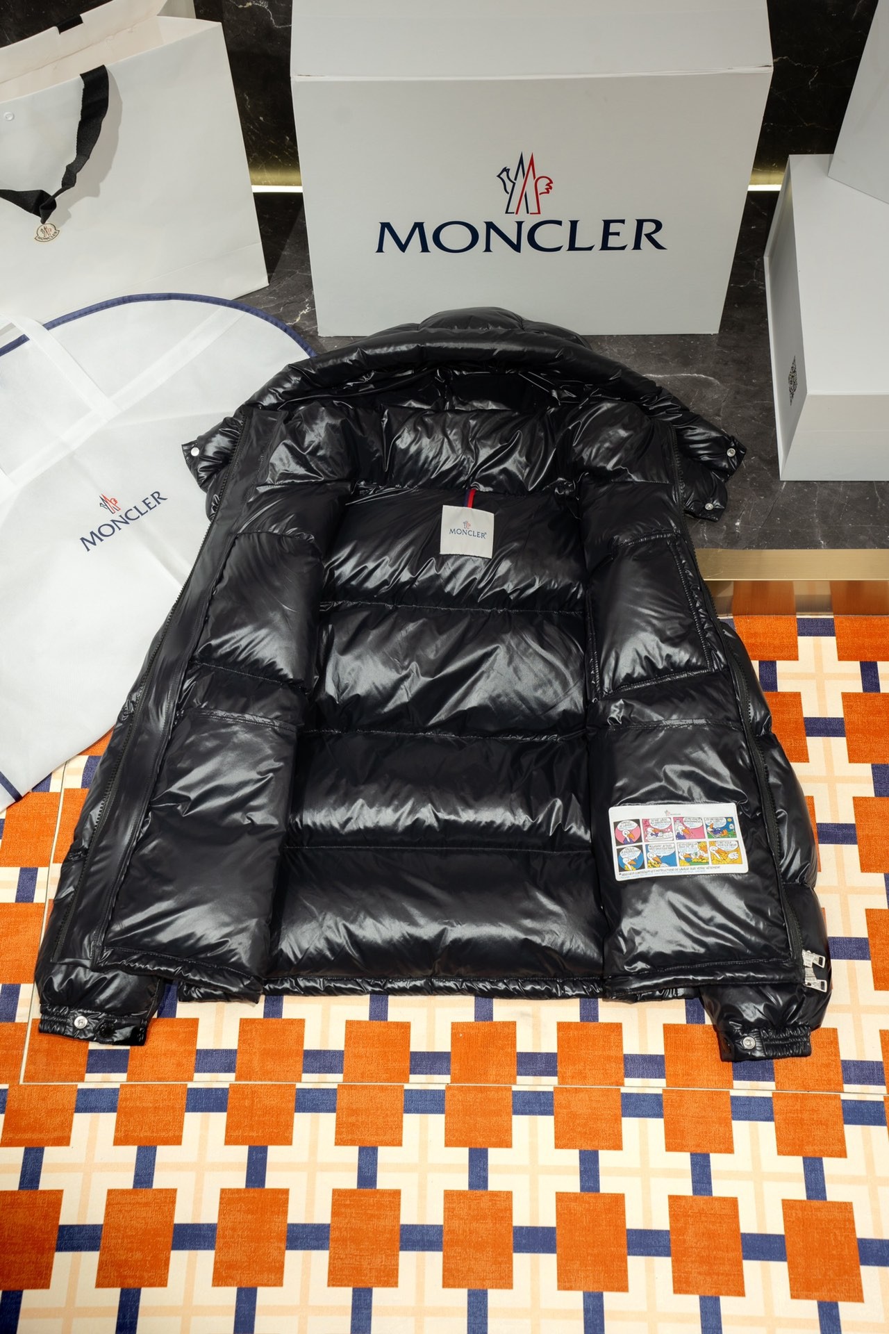 [MONCLER-몽클레어] 몽클레어 몽벨리아드 패딩