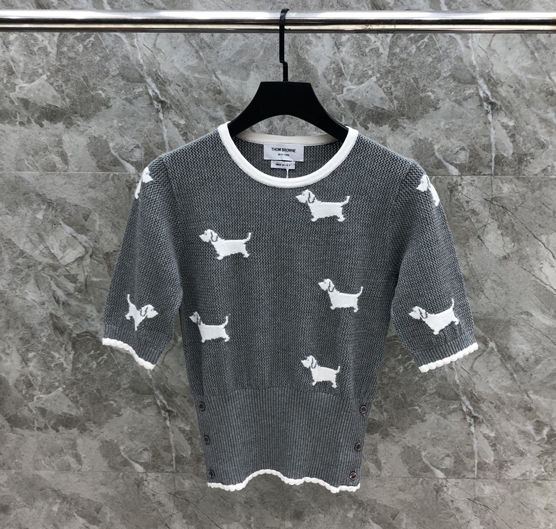 [TOM BROWNE -톰브라운 ] 톰브라운 반팔 니트 스웨터 그레이