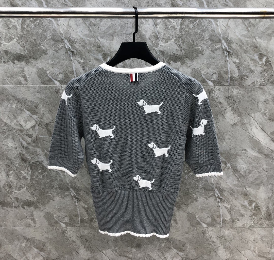 [TOM BROWNE -톰브라운 ] 톰브라운 반팔 니트 스웨터 그레이