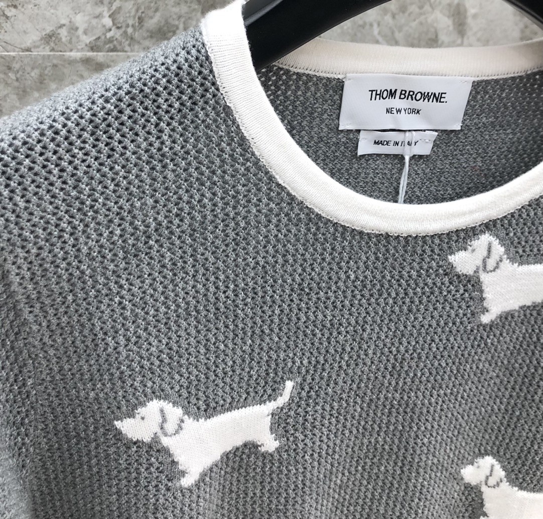 [TOM BROWNE -톰브라운 ] 톰브라운 반팔 니트 스웨터 그레이