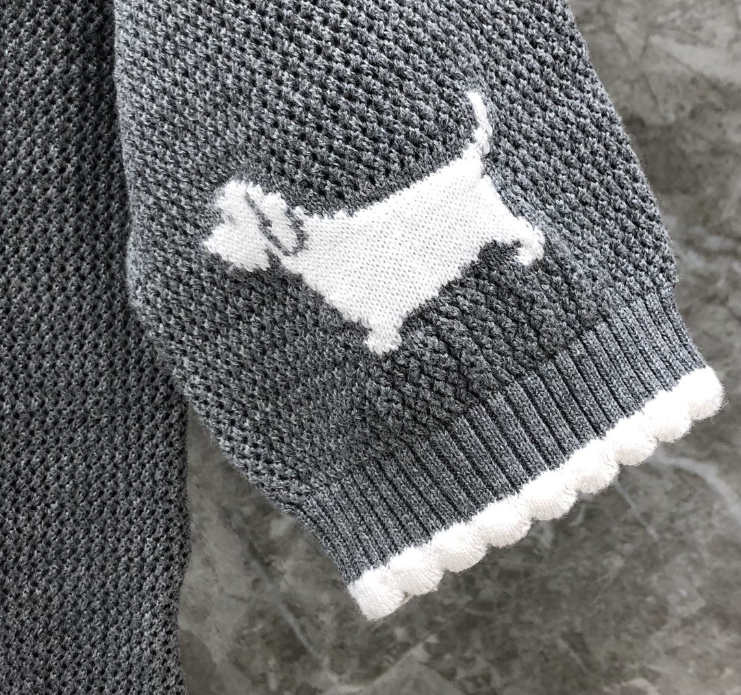 [TOM BROWNE -톰브라운 ] 톰브라운 반팔 니트 스웨터 그레이