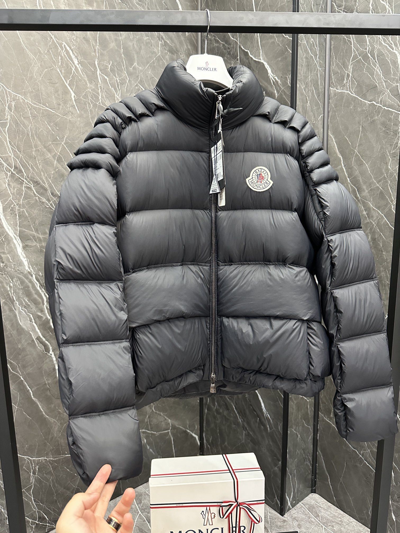 [MONCLER-몽클레어] 몽클레어 쇼트 다운 패딩