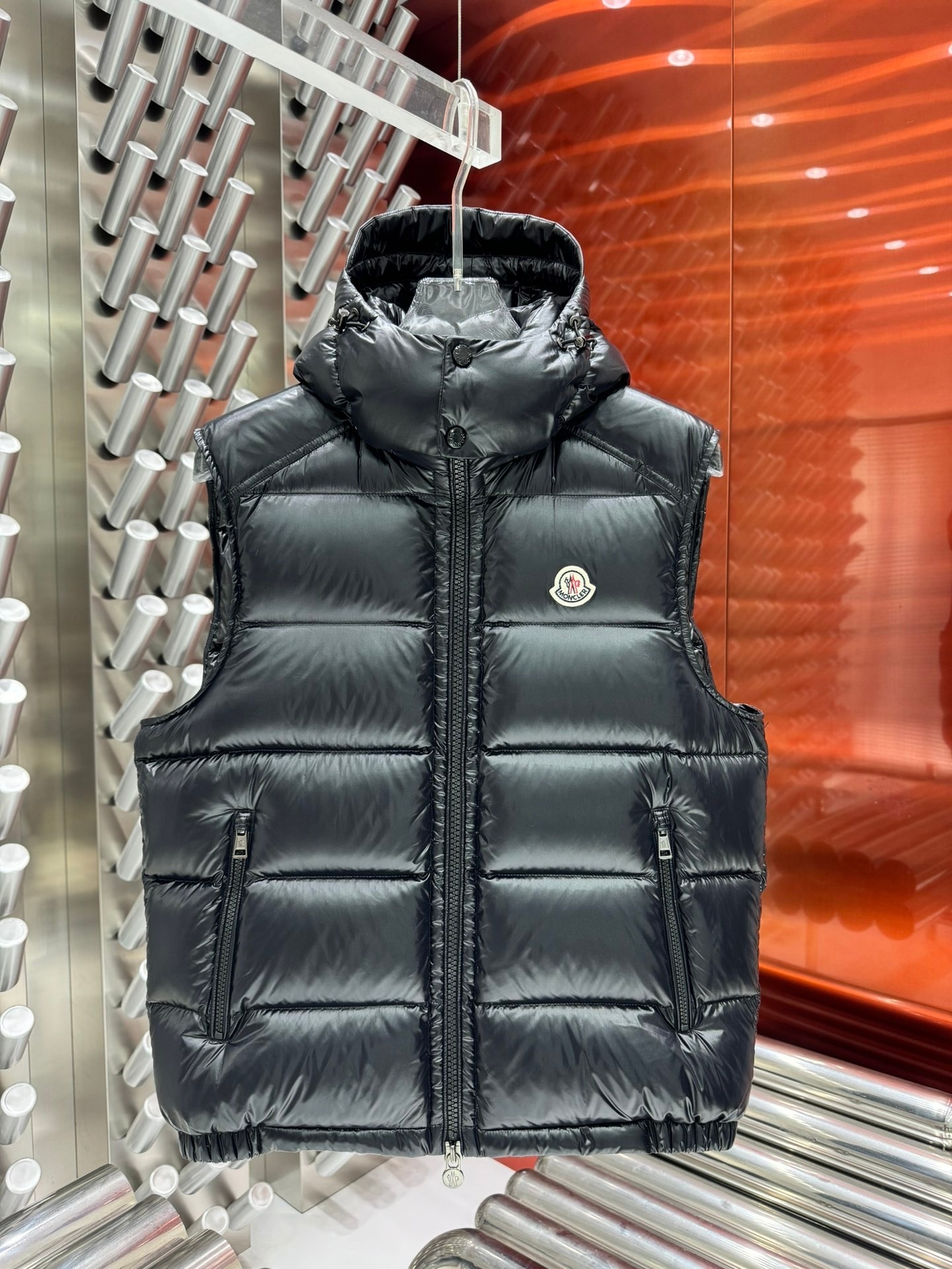 [MONCLER-몽클레어] 몽클레어 보르메스 패딩 조끼