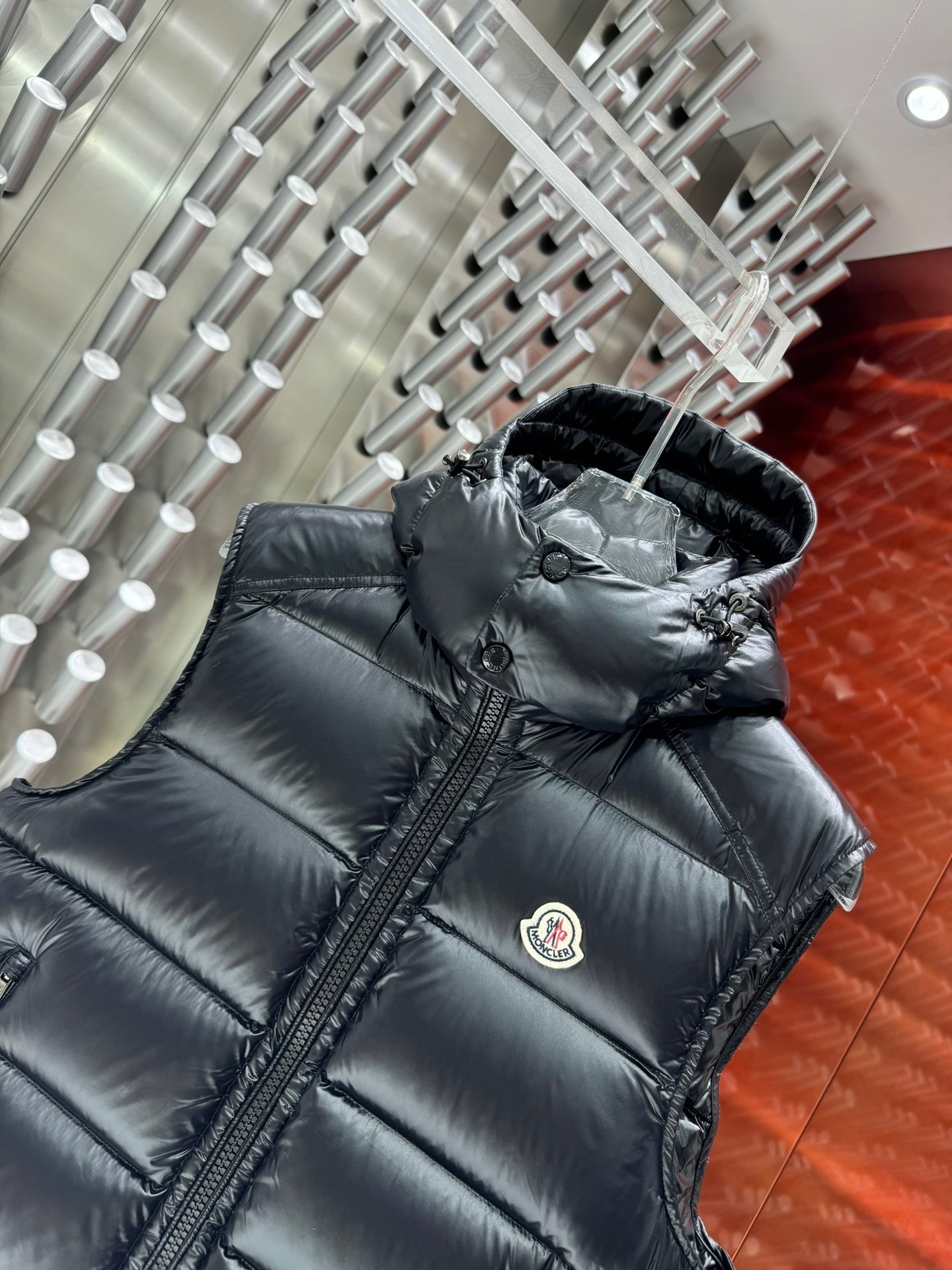 [MONCLER-몽클레어] 몽클레어 보르메스 패딩 조끼