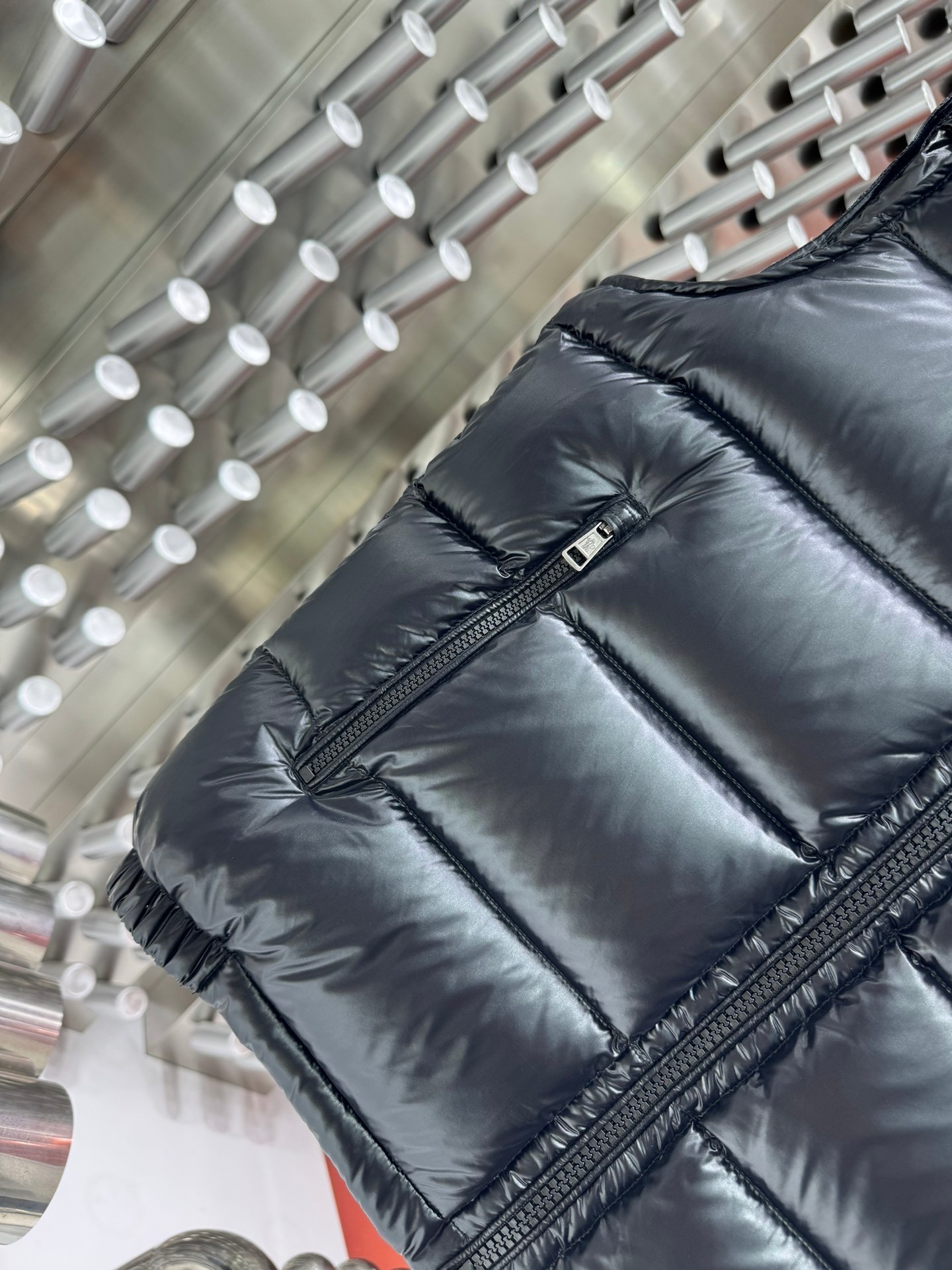 [MONCLER-몽클레어] 몽클레어 보르메스 패딩 조끼