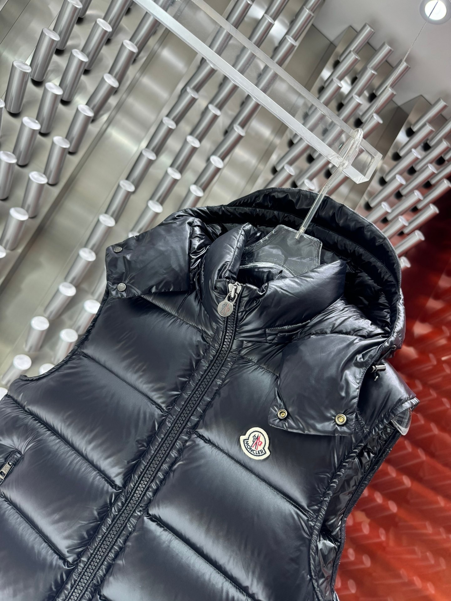 [MONCLER-몽클레어] 몽클레어 보르메스 패딩 조끼