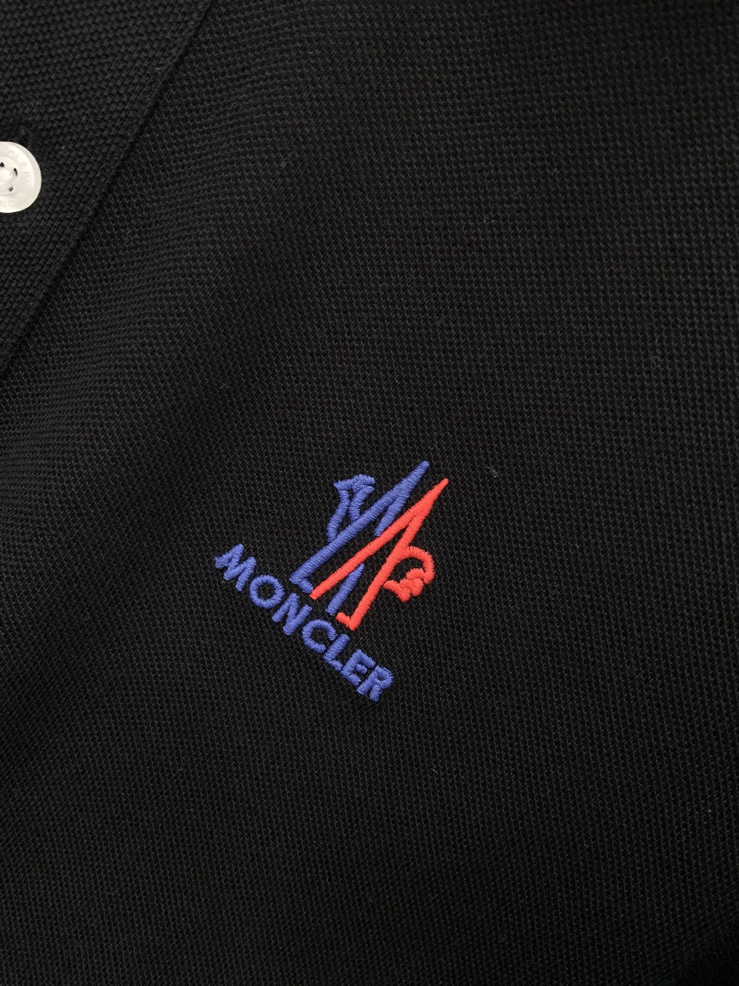 [MONCLER-몽클레어] 몽클레어 카라  반팔티