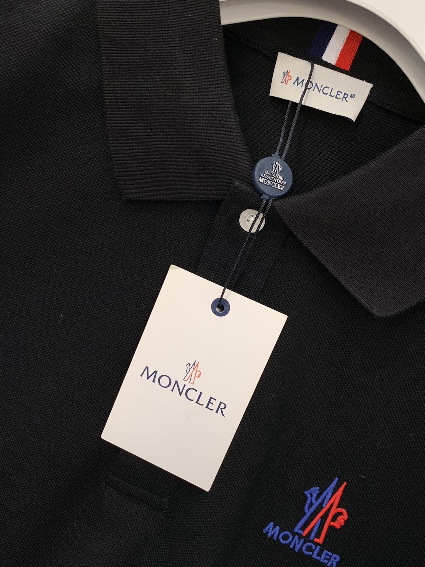 [MONCLER-몽클레어] 몽클레어 카라  반팔티