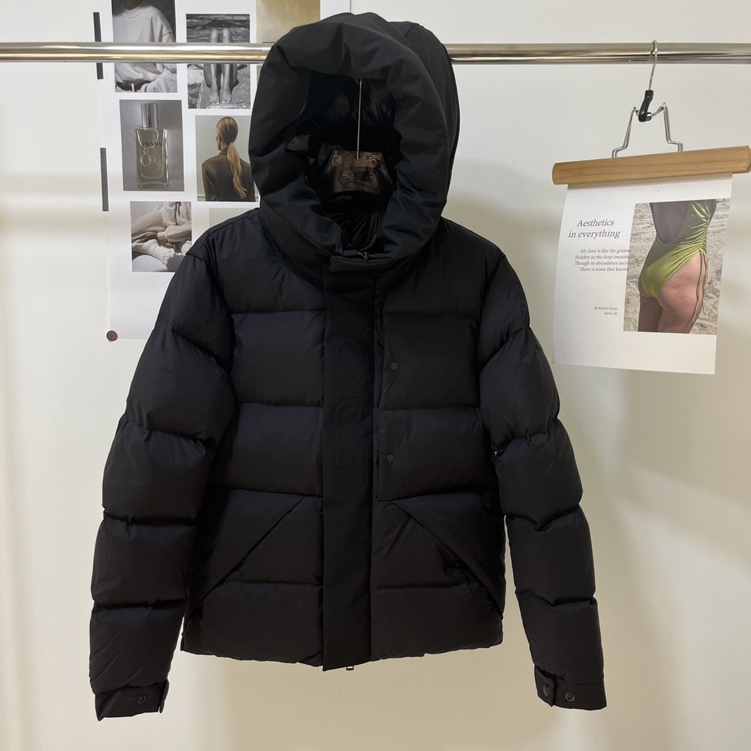 [MONCLER-몽클레어] 몽클레어 마데이라 다운 패딩