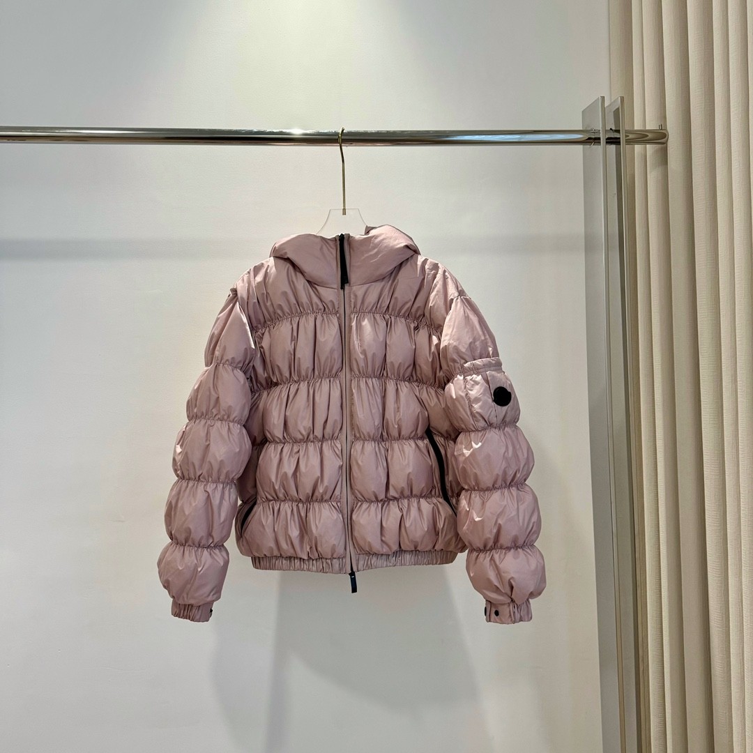 [MONCLER-몽클레어] 몽클레어 메돈테 여성 숏 패딩