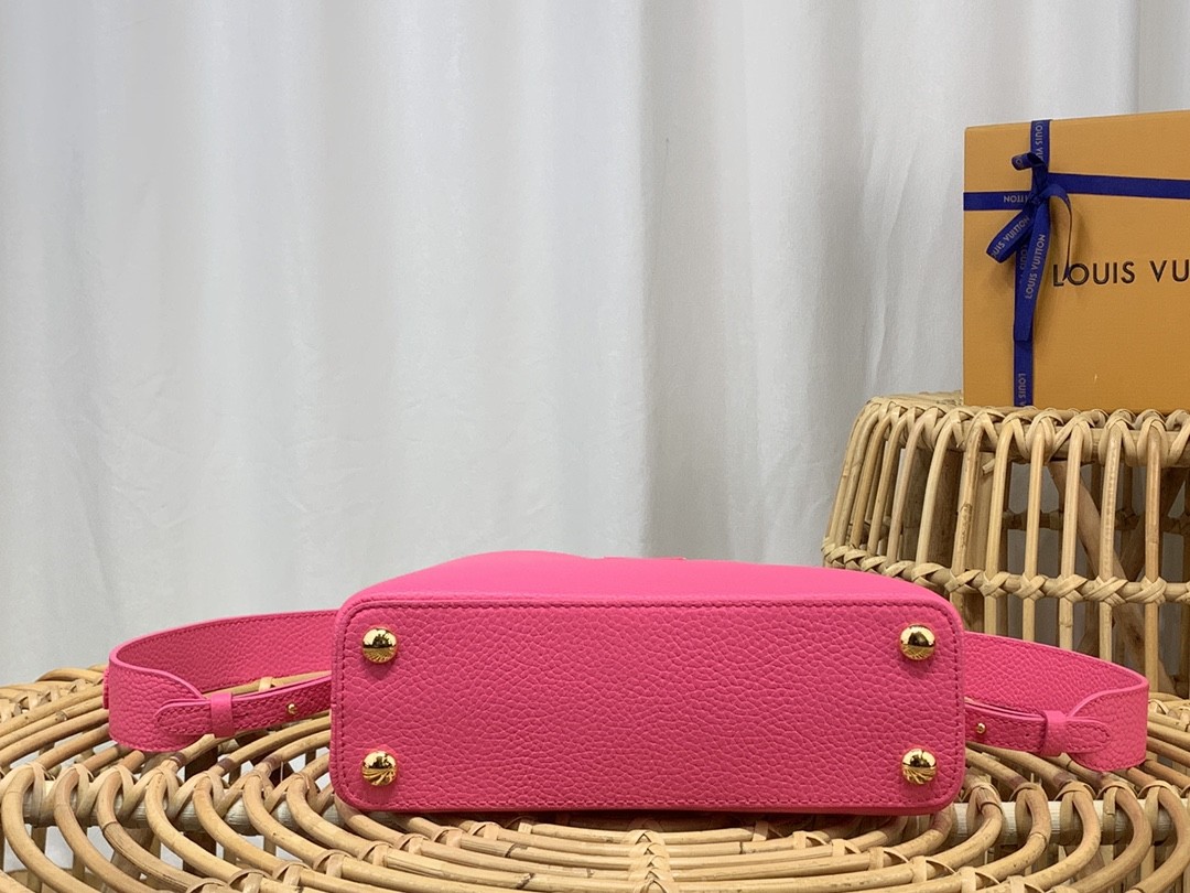 루이비통 LV CAPUCINES BB 카푸신 BB 토트 백