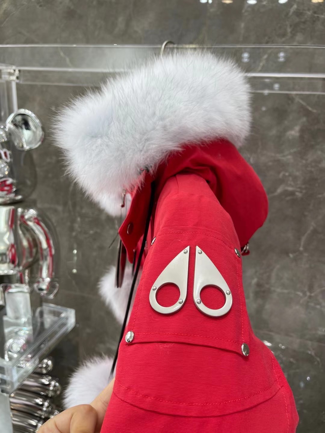 [Moose knuckles -무스너클 ] 무스너클 내추럴 봄버 패딩 재킷