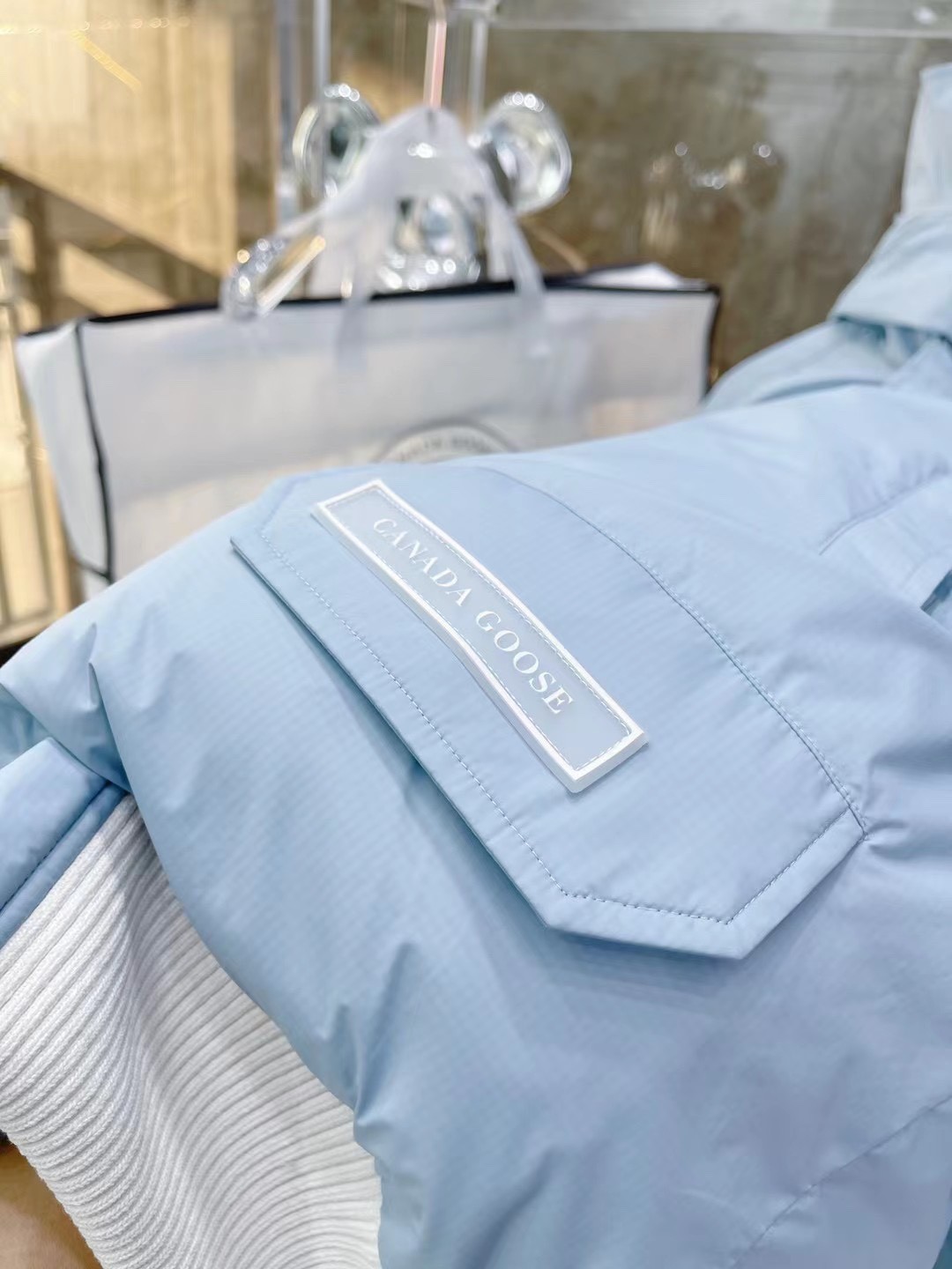 [Canada Goose-캐나다구스] 캐나다구스 칠리왁 구스 다운 패딩