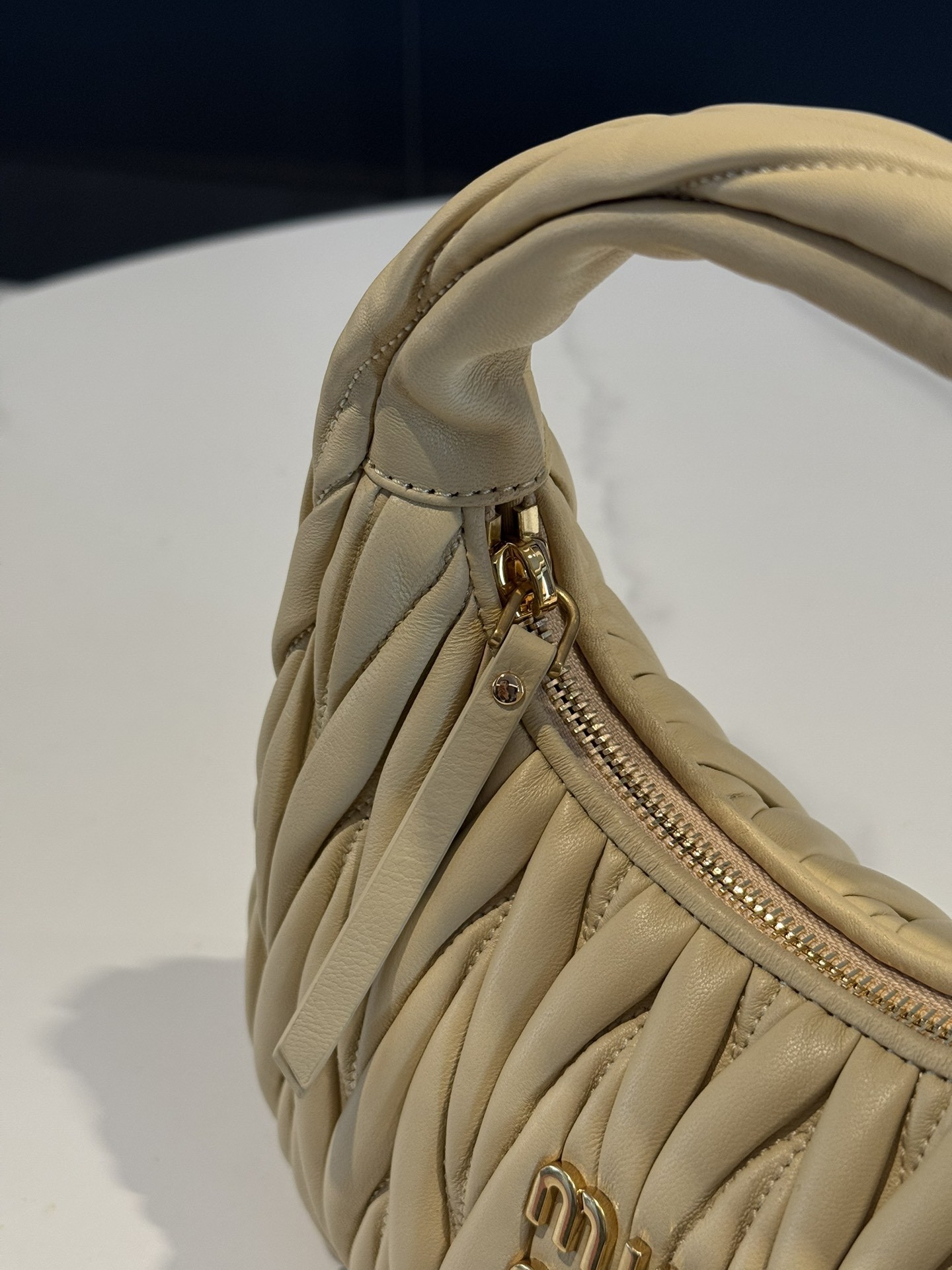 [MIU MIU-미우미우] 미우미우 옐로우 완더 Wander 백