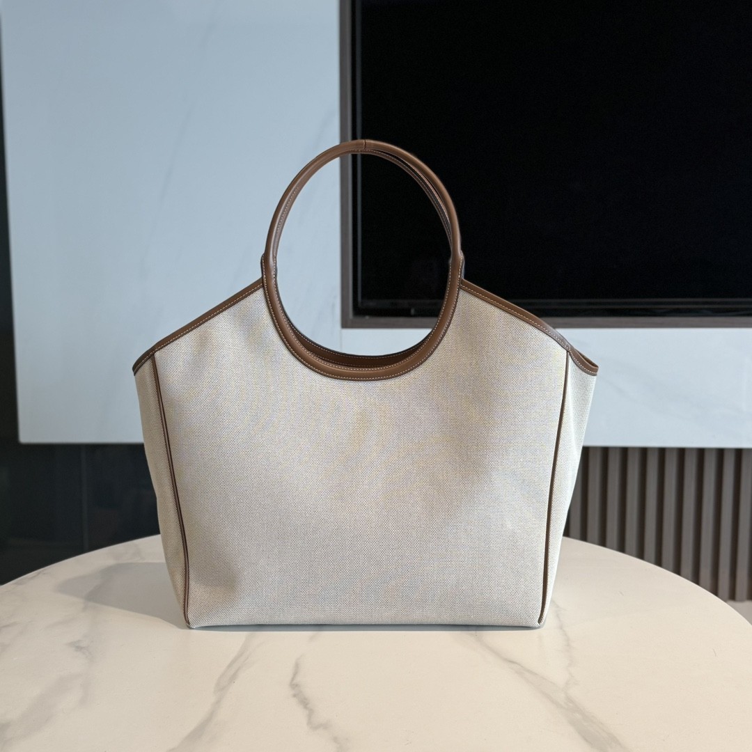 [MIU MIU-미우미우] 미우미우 아이비 토트백