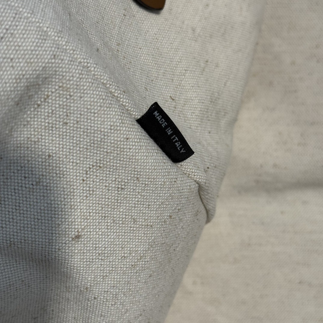 [MIU MIU-미우미우] 미우미우 아이비 토트백