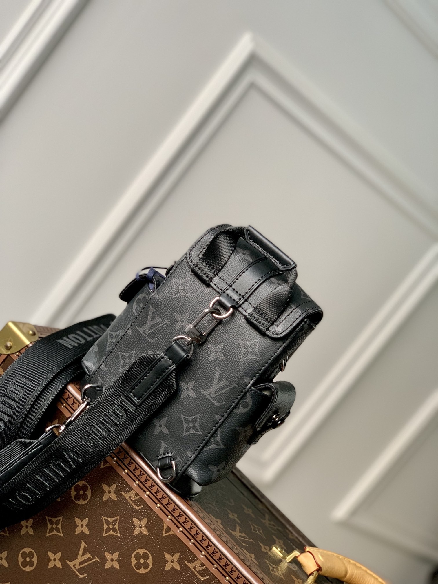 [LOUIS VUITTON-루이비통] 루이비통 나노 크리스토퍼 크로스백