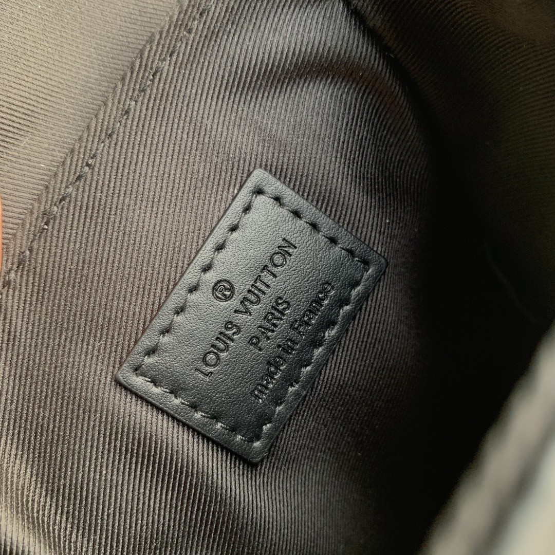 [LOUIS VUITTON-루이비통] 루이비통 나노 크리스토퍼 크로스백