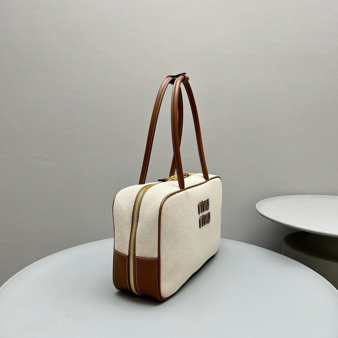 [MIU MIU-미우미우] 미우미우 캔버스 패브릭 사각 토트백