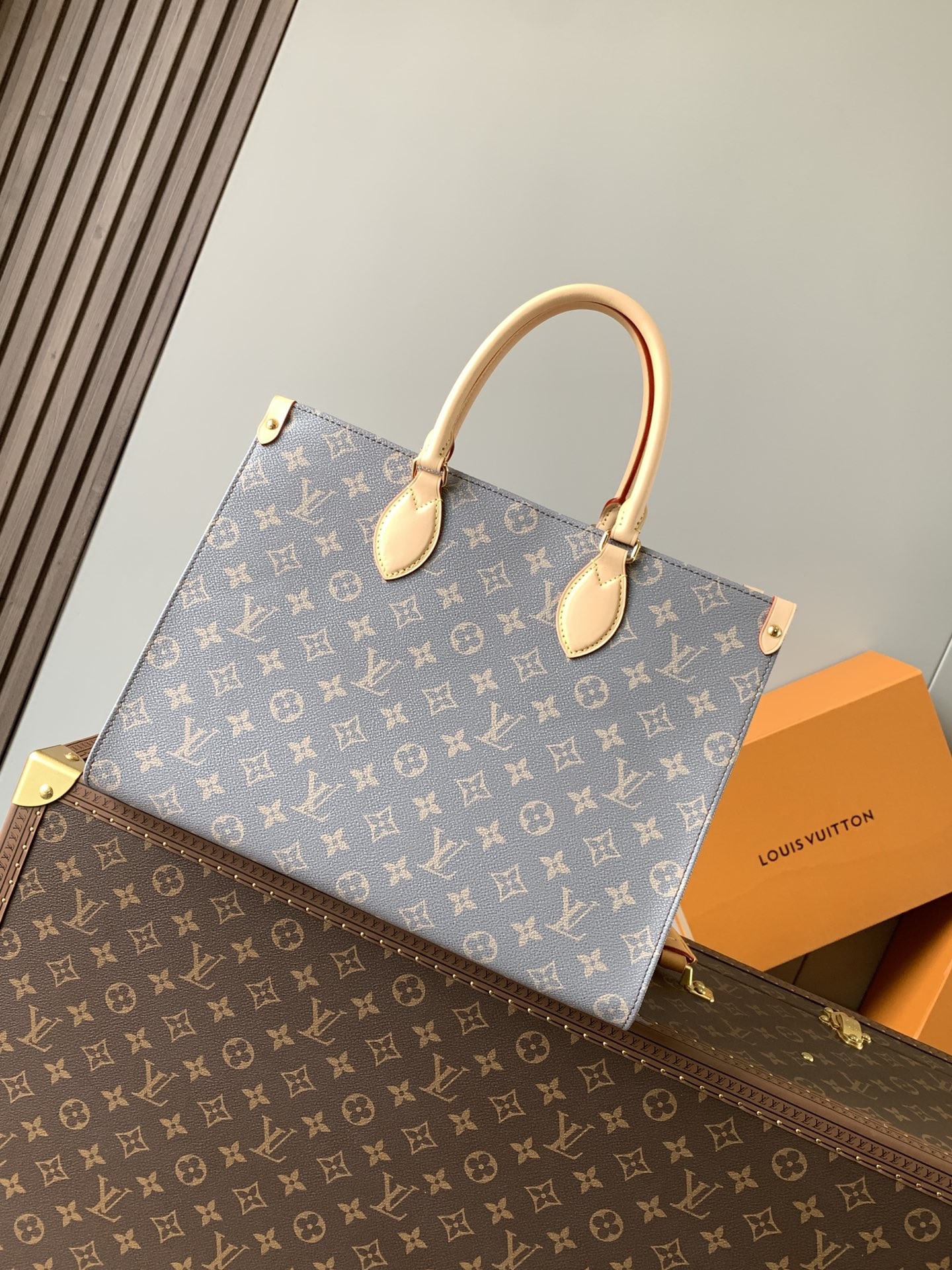 [LOUIS VUITTON-루이비통] 루이비통 온더고 MM토트백 m12415