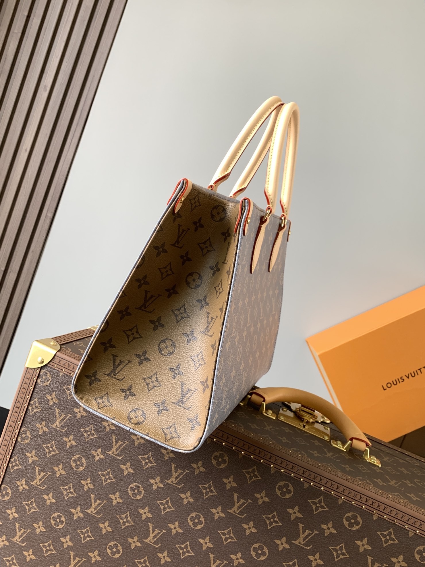 [LOUIS VUITTON-루이비통] 루이비통 온더고 MM토트백 m12415