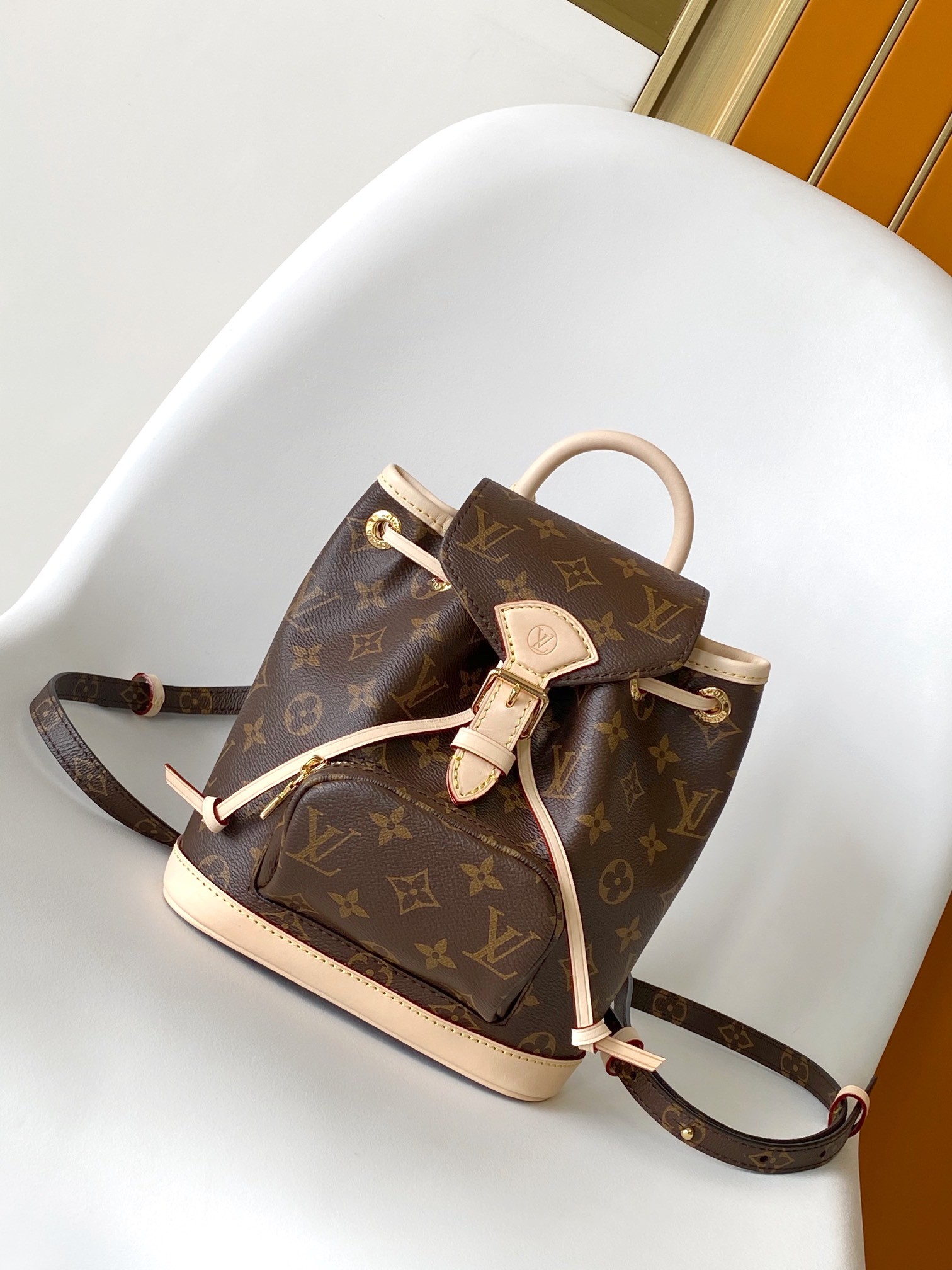 [LOUIS VUITTON-루이비통] 루이비통 몽수리 미니 M11199