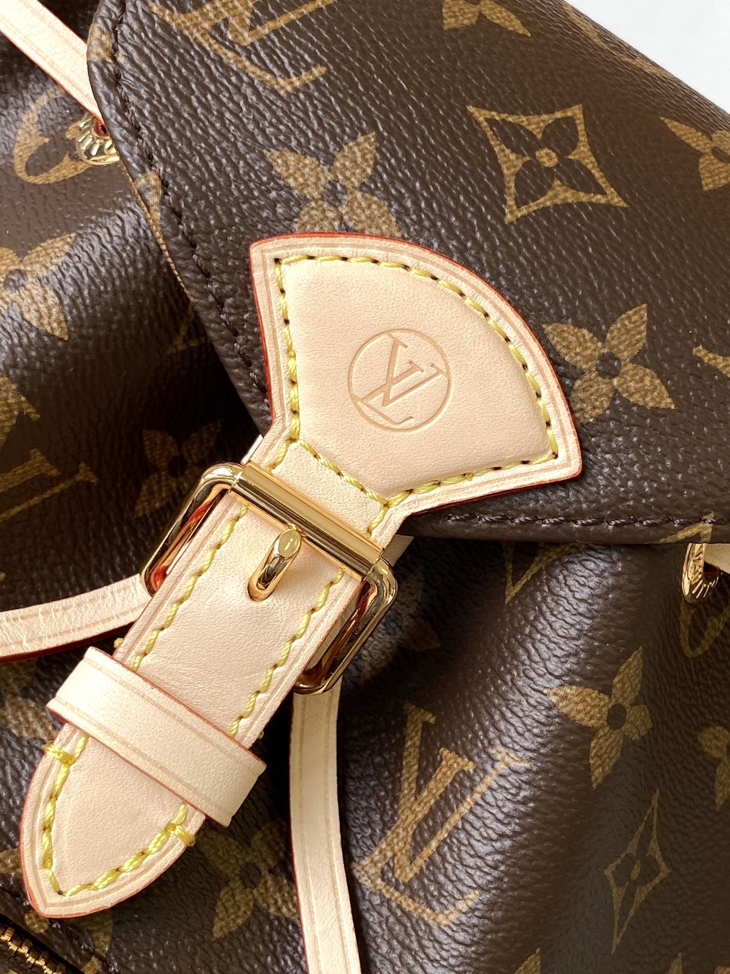 [LOUIS VUITTON-루이비통] 루이비통 몽수리 미니 M11199