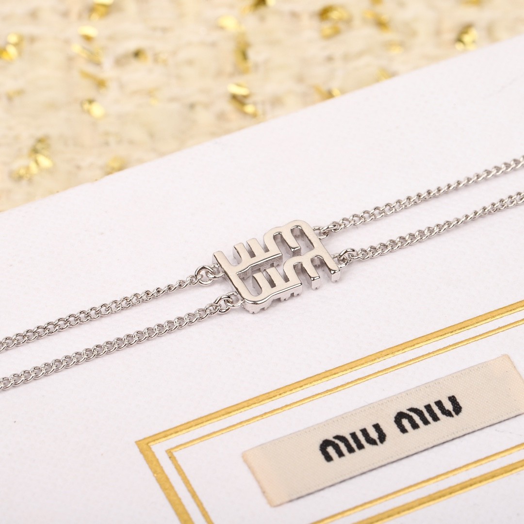 [MIU MIU-미우미우] 미우미우 로고  크리스탈  네크리스 목걸이