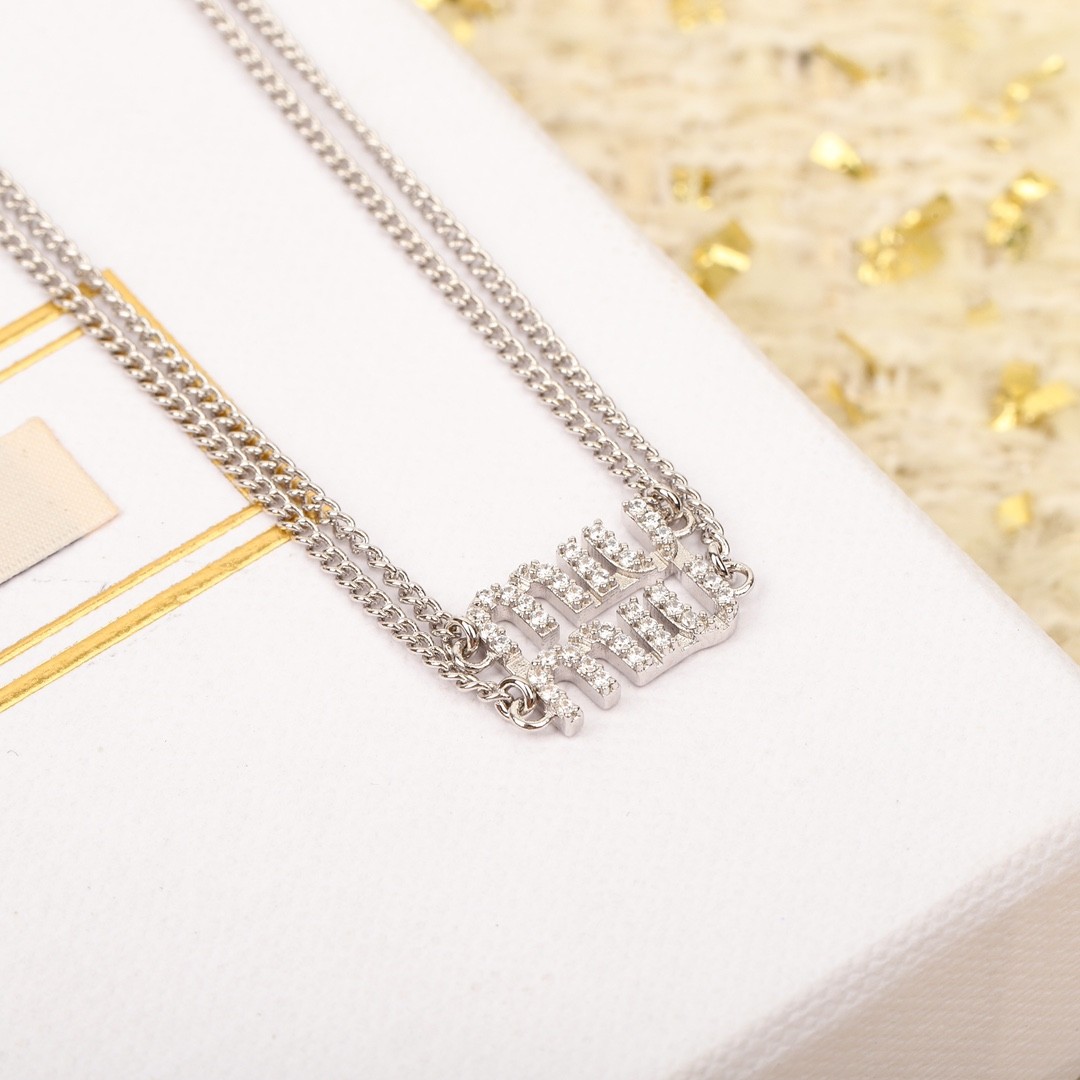 [MIU MIU-미우미우] 미우미우 로고  크리스탈  네크리스 목걸이