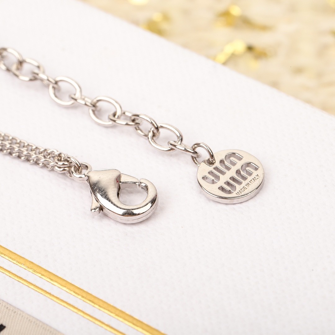 [MIU MIU-미우미우] 미우미우 로고  크리스탈  네크리스 목걸이