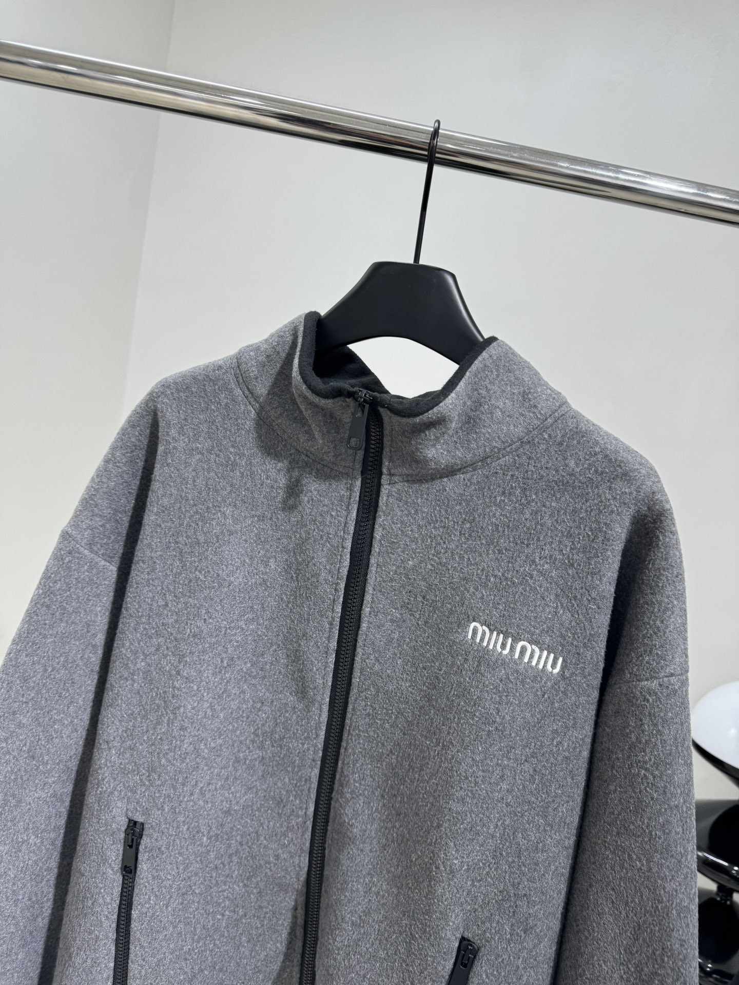 [MIUMIU-미우미우] 미우미우 신상 기모 운동복