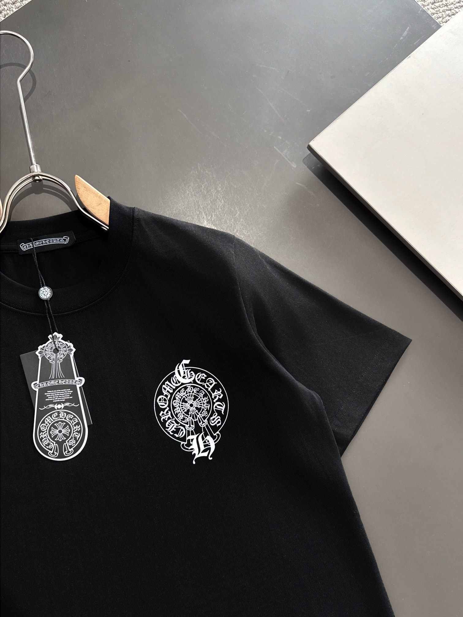 [CHROM HEARTS -크롬하츠] 크롬하츠 로고 코튼 반팔티