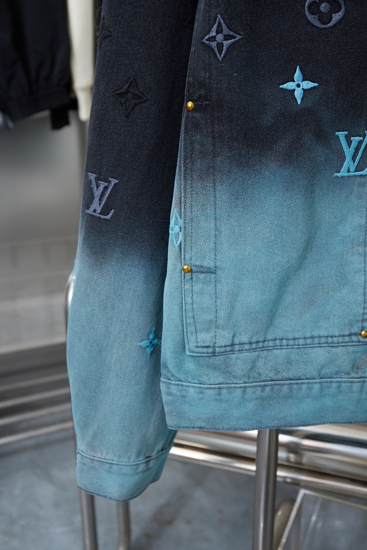[LOUIS VUITTON-루이비통] 루이비통 캐주얼 스타리 그라데이션 데님 재킷