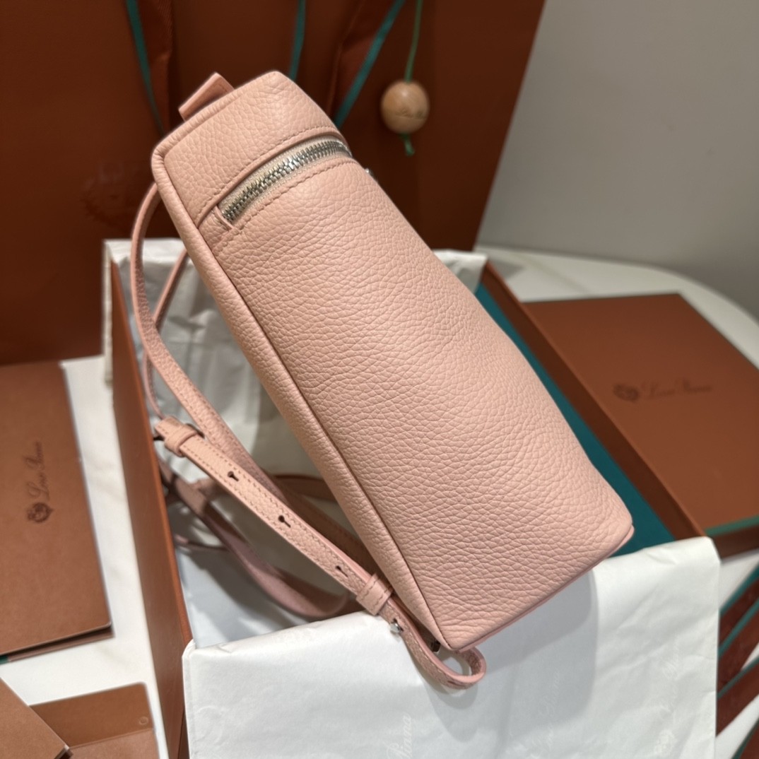 로로피아나 백팩 엑스트라 포켓