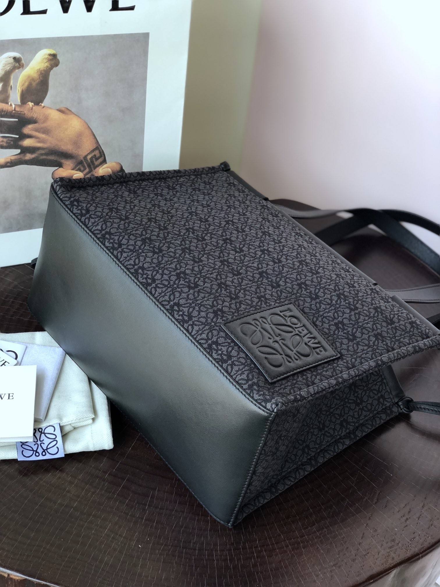 로에베 쿠션 토트백