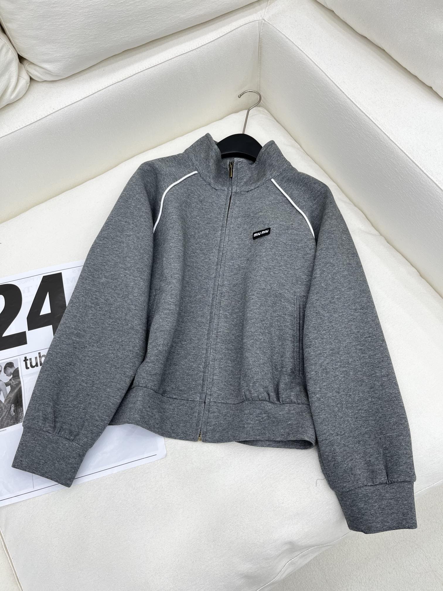 [MIU MIU-미우미우]  미우미우 캐주얼 후드집업 세트