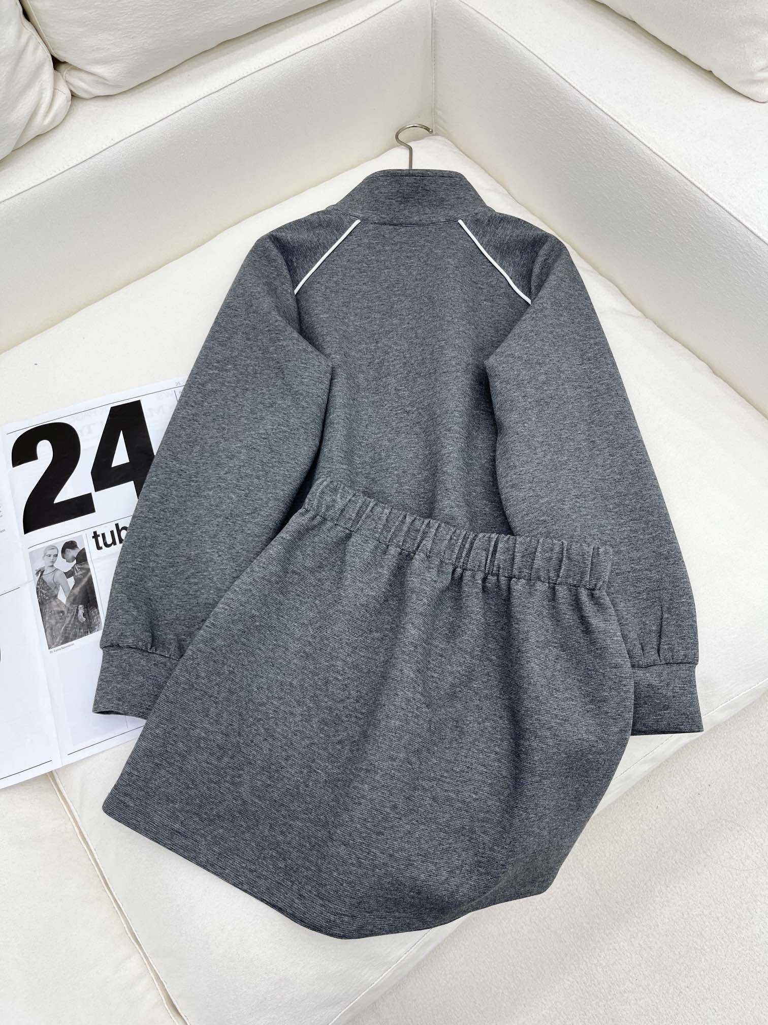 [MIU MIU-미우미우]  미우미우 캐주얼 후드집업 세트