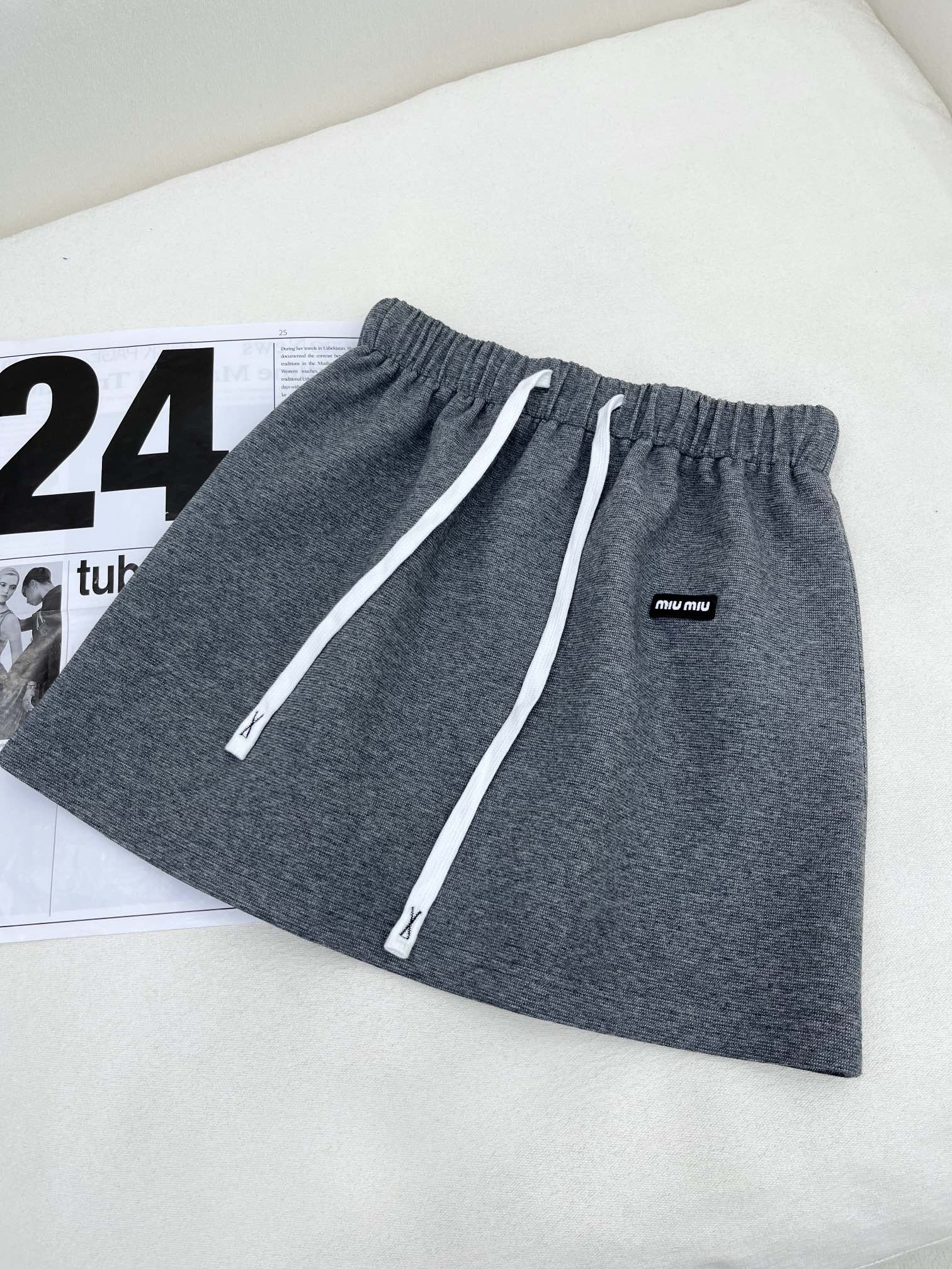 [MIU MIU-미우미우]  미우미우 캐주얼 후드집업 세트