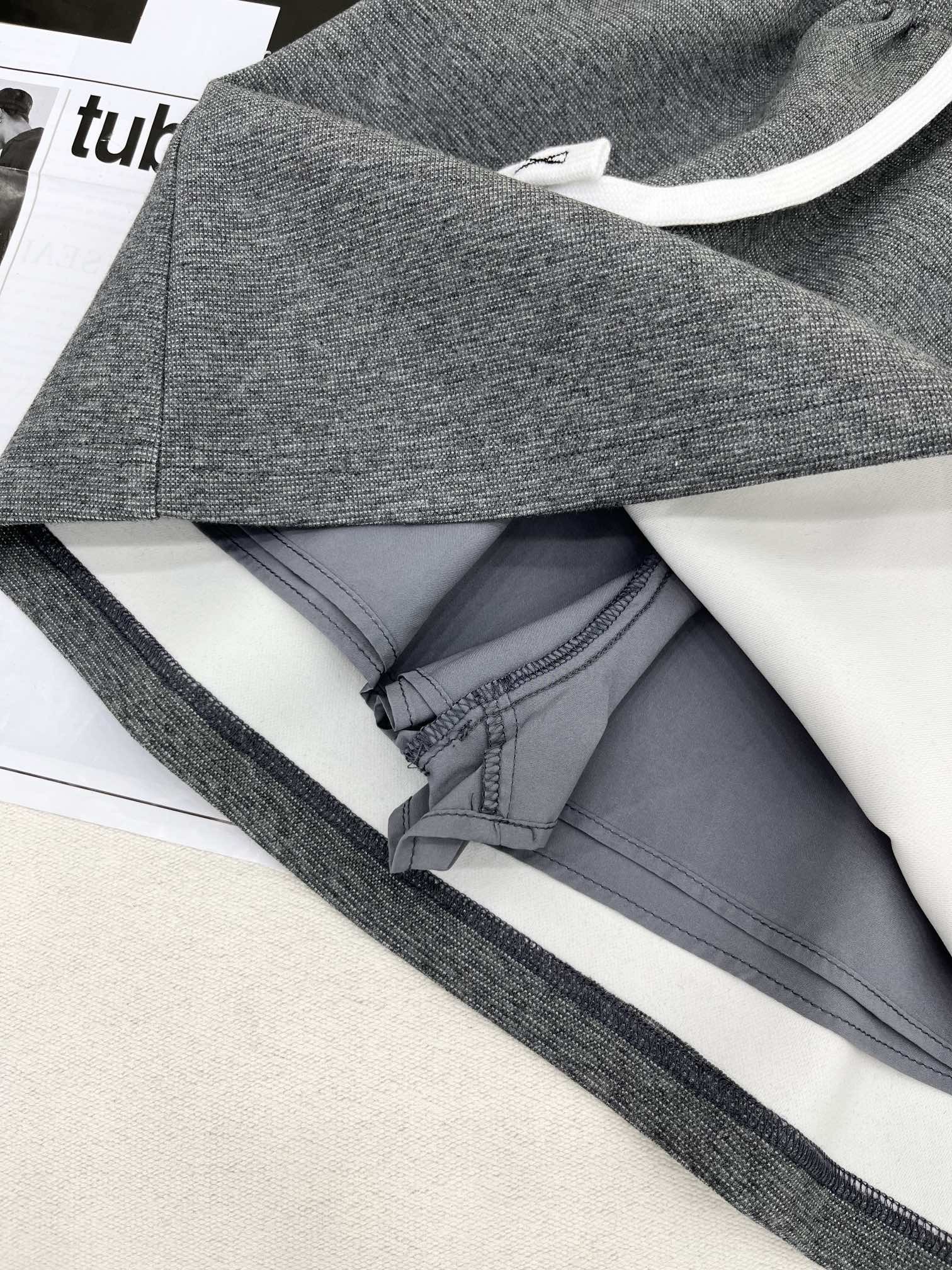 [MIU MIU-미우미우]  미우미우 캐주얼 후드집업 세트