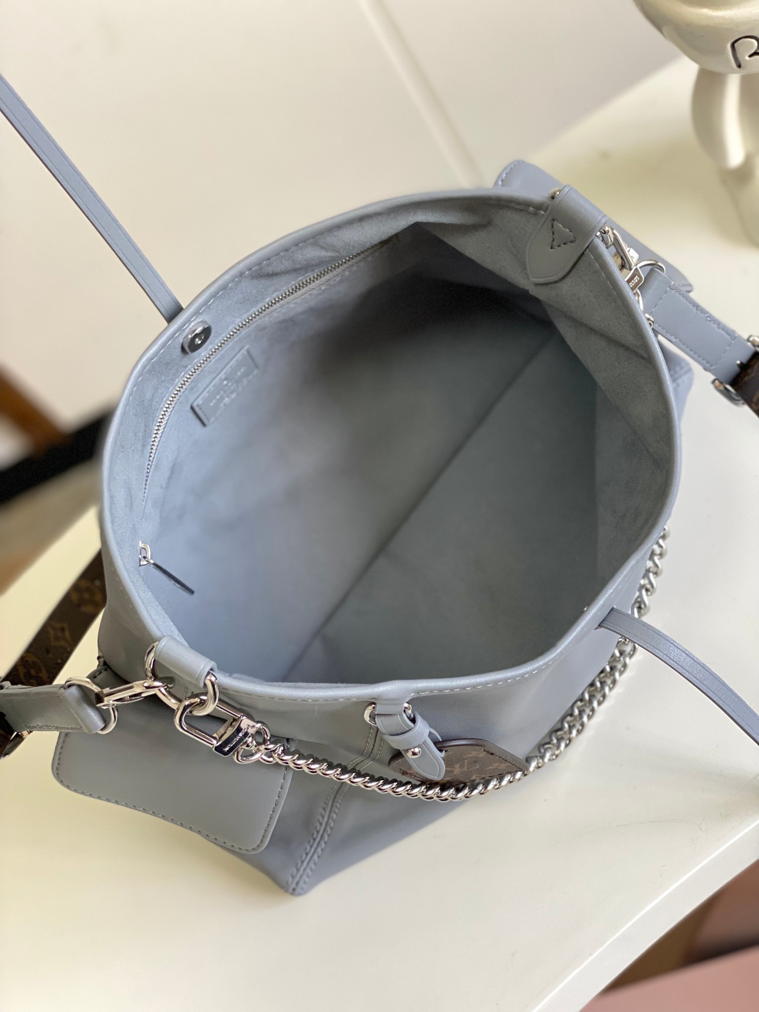 [LOUIS VUITTON-루이비통] 루이비통 캐리얼 카고 PM백 M12579