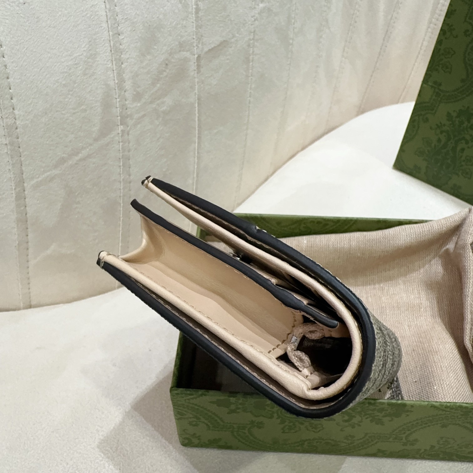 [GUCCI-구찌] 구찌 GG 마몽 마몬트 여성지갑