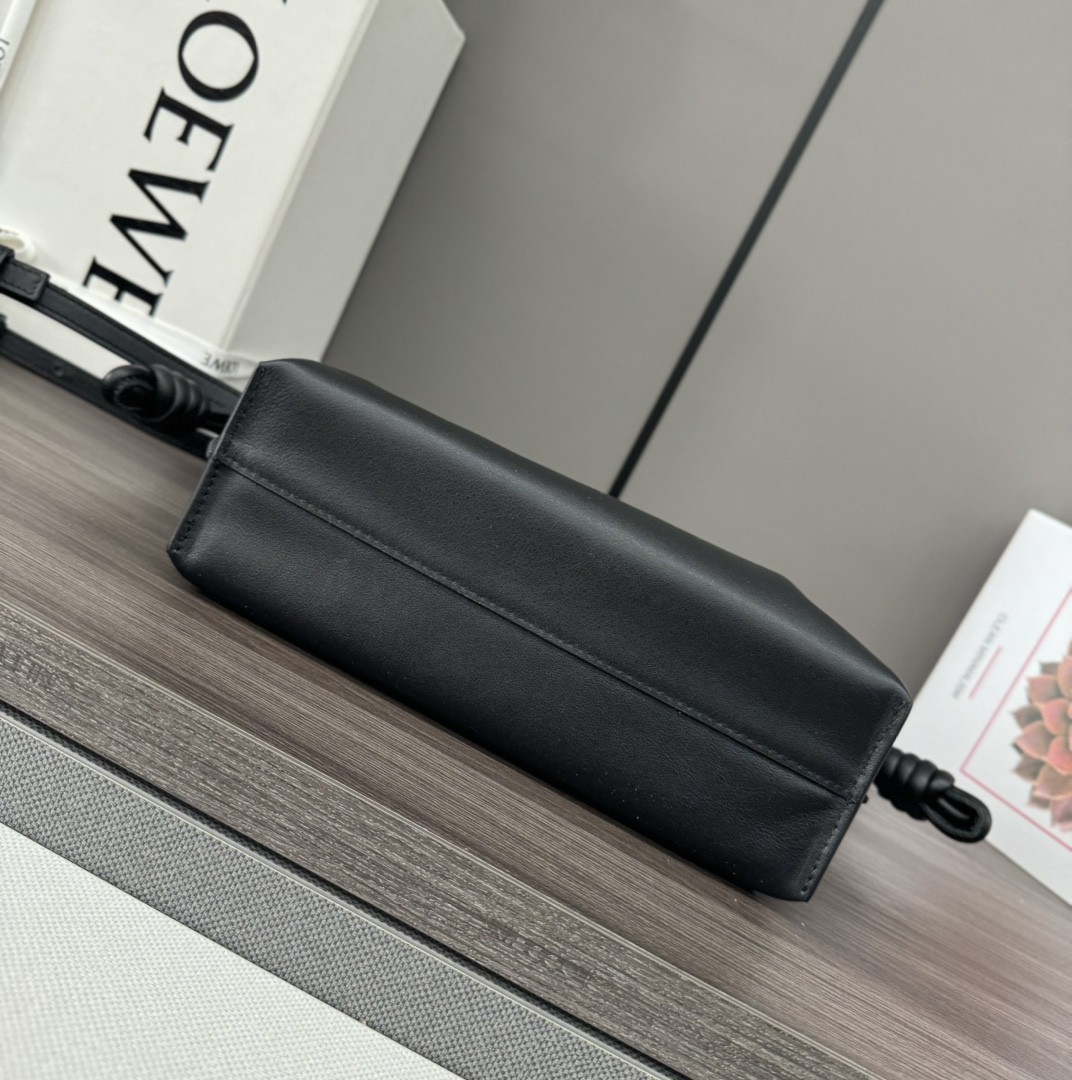 [LOEWE-로에베] 로에베 플라멩코  클러치 토트백