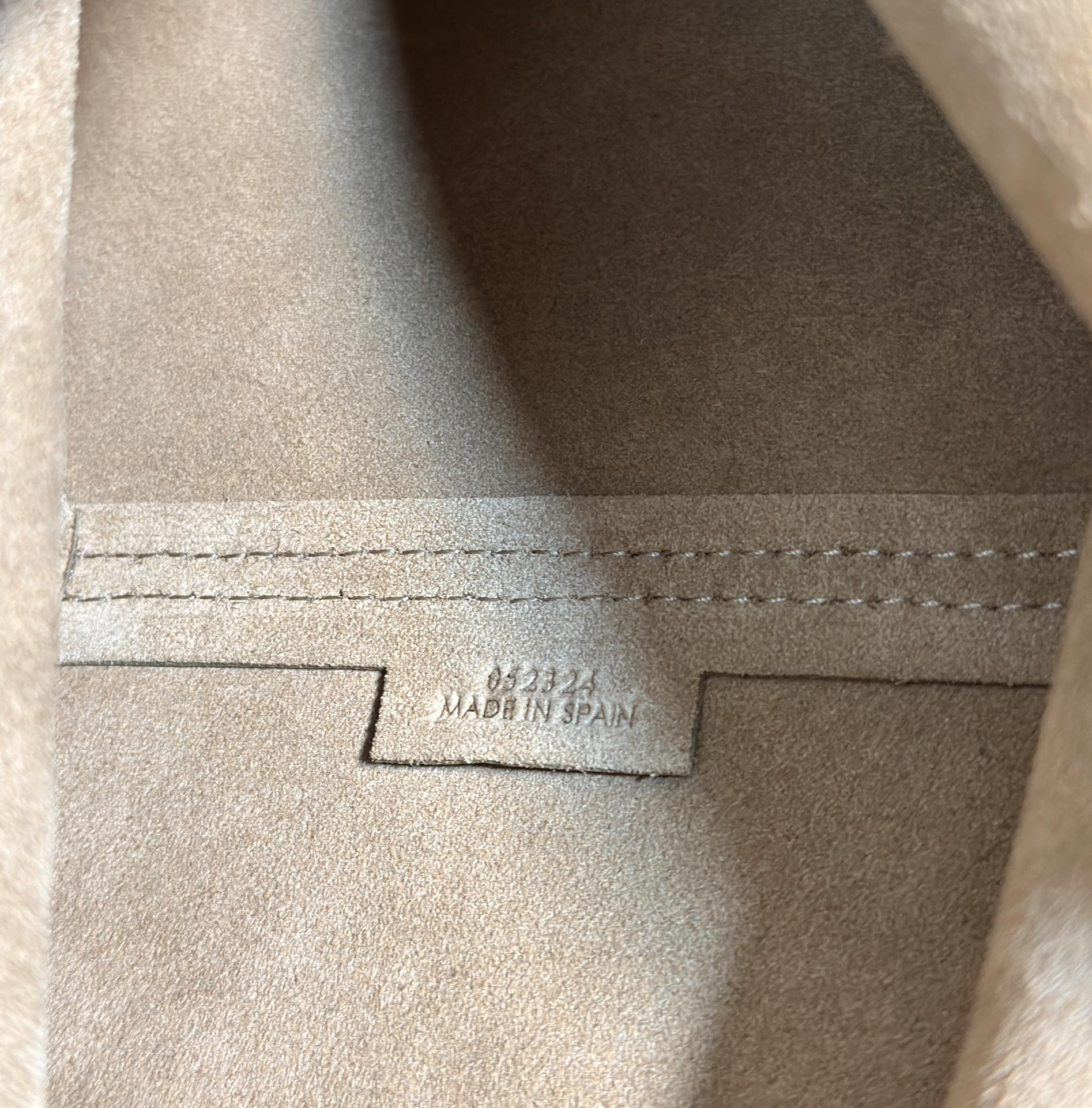 로에베 퍼즐 폴드 토트백