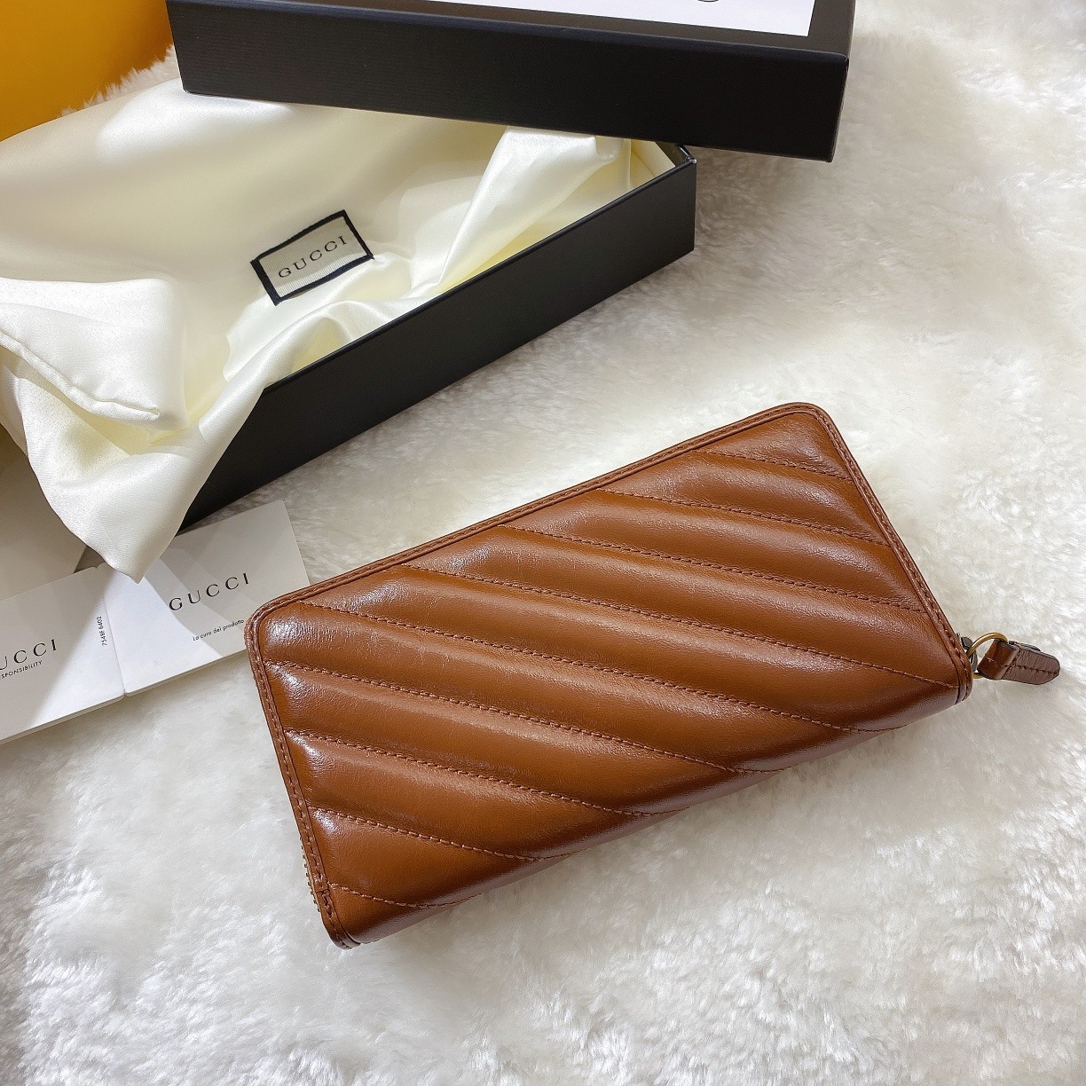 [GUCCI-구찌] 구찌 GG 마몬트 지퍼 장 지갑