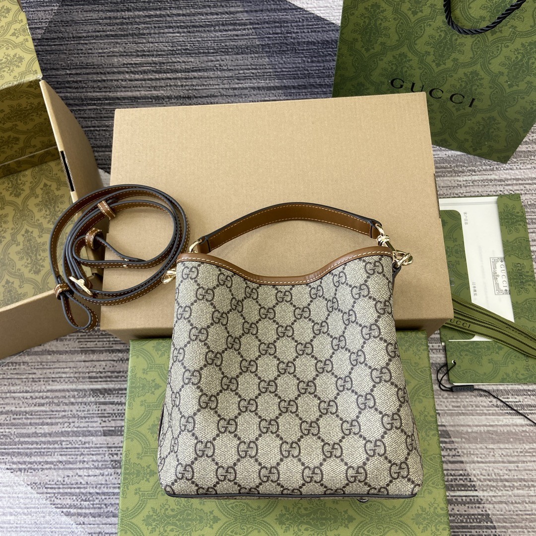 [GUCCI -구찌] 구찌 수프림 캔버스 인터로킹 미니 크로스백