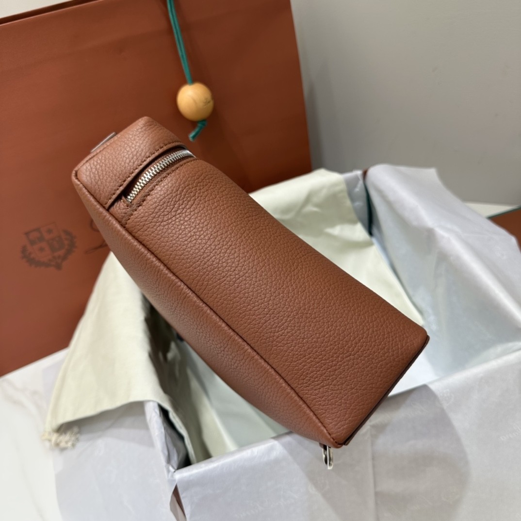 로로피아나 백팩 엑스트라 포켓