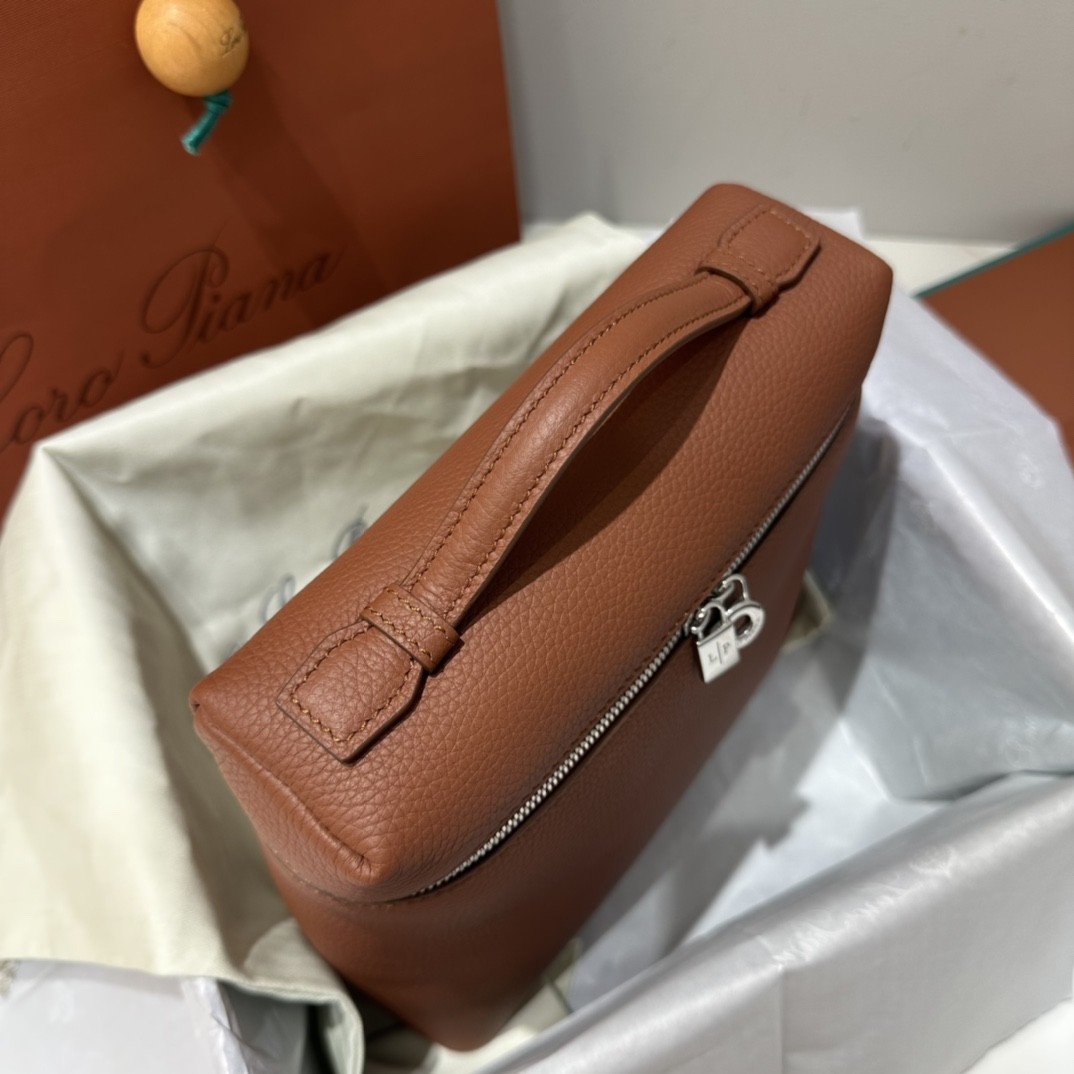 로로피아나 백팩 엑스트라 포켓