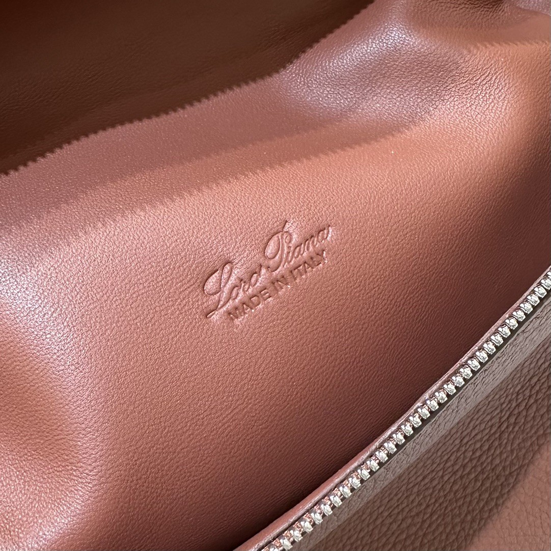 로로피아나 백팩 엑스트라 포켓