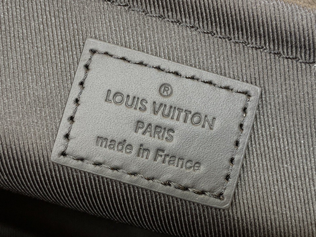 [LOUIS VUITTON-루이비통] 루이비통 S 케이프 메신저 크로스백