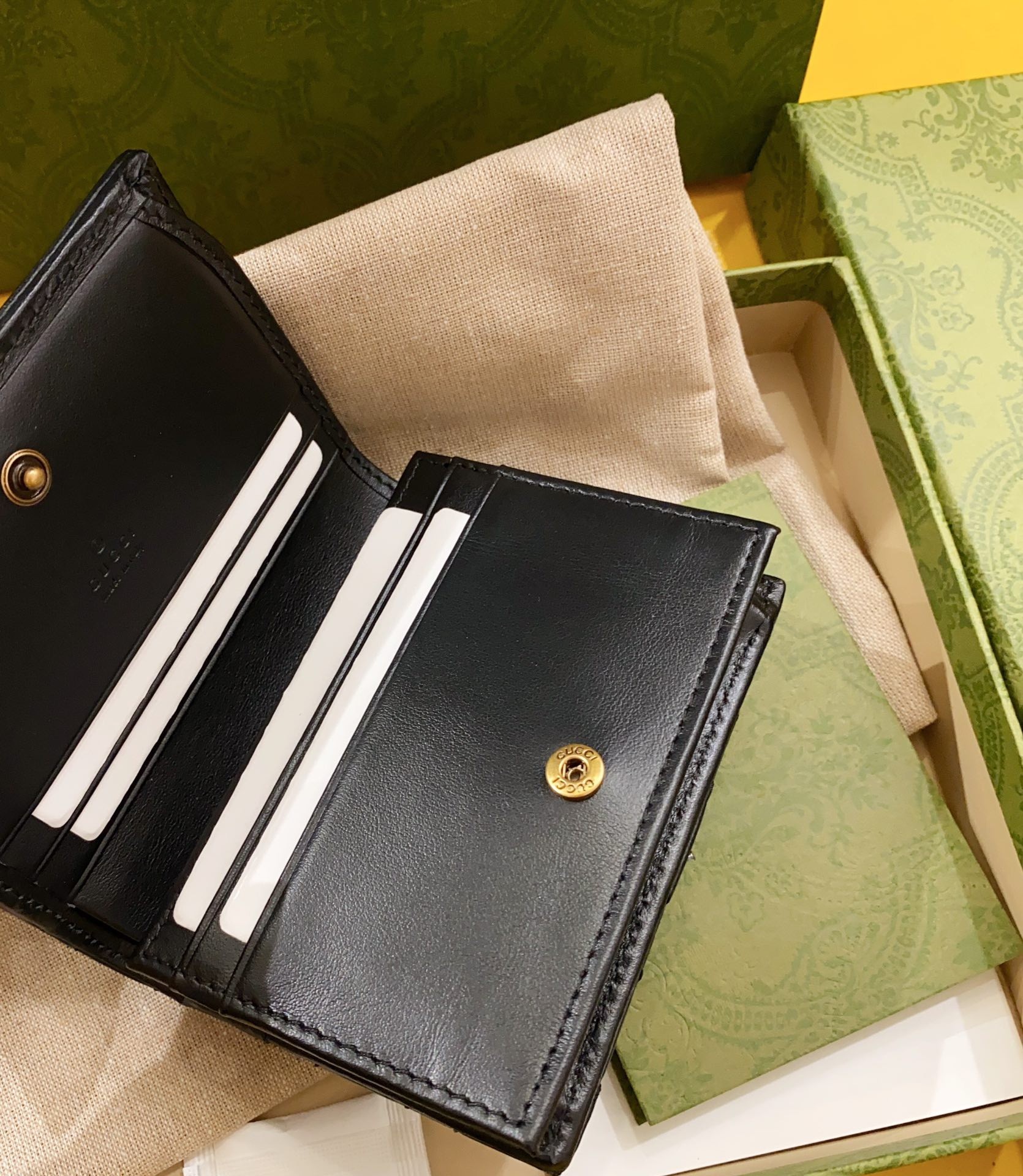 [GUCCI-구찌] 구찌 GG 마몬트 카드 반지갑 블랙